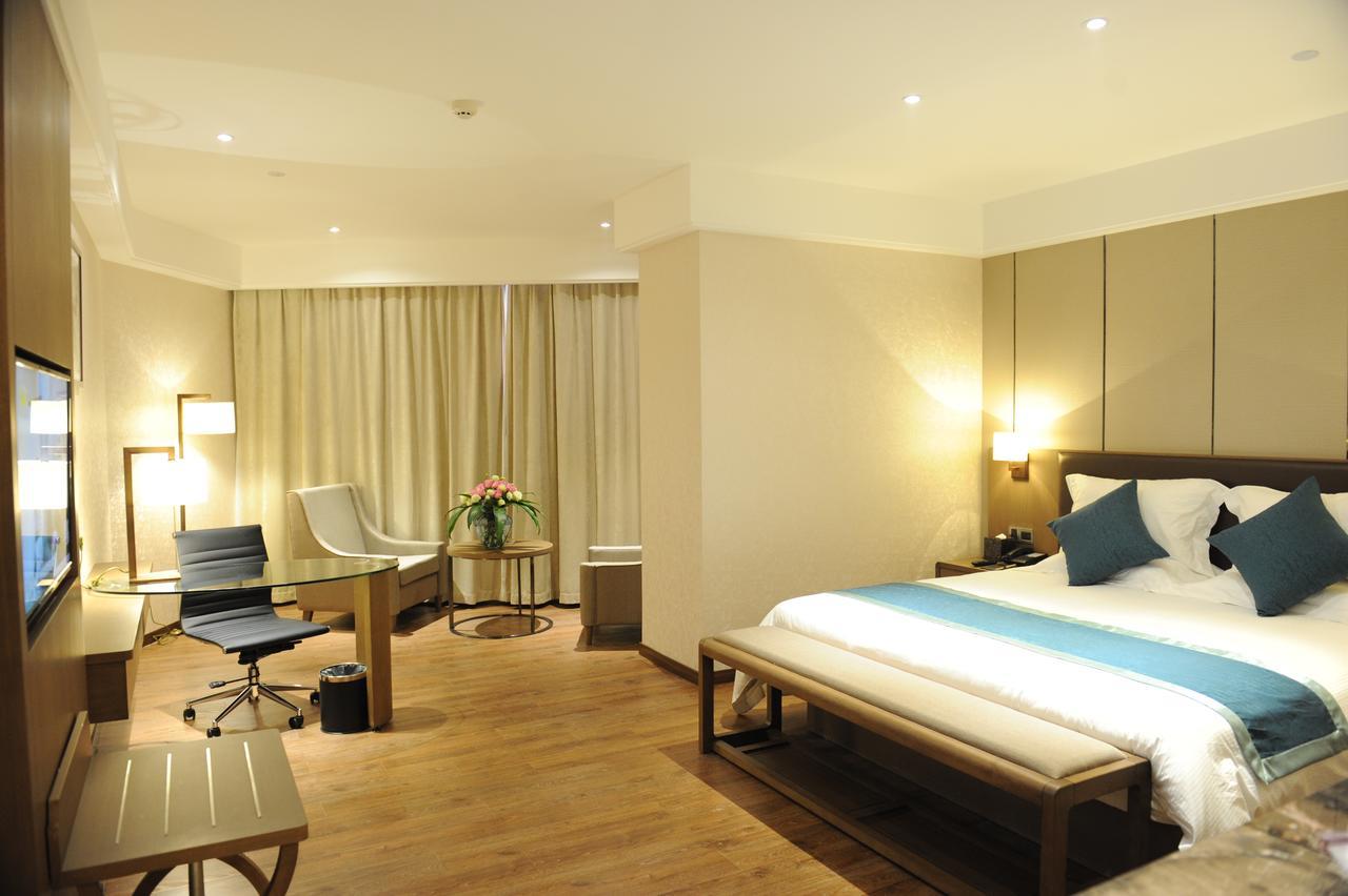 Atour X Hongqiao Airport Konggang Road 4* Shanghai